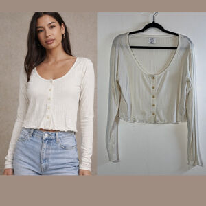 Kuwallatee White Ribbed Long Sleeve Shirt Women’s XL Button Down Scoop Neck